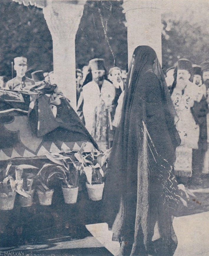 Regina Maria la inmormantarea Regelui Ferdinand I in 1927, Foto: only-romania.com