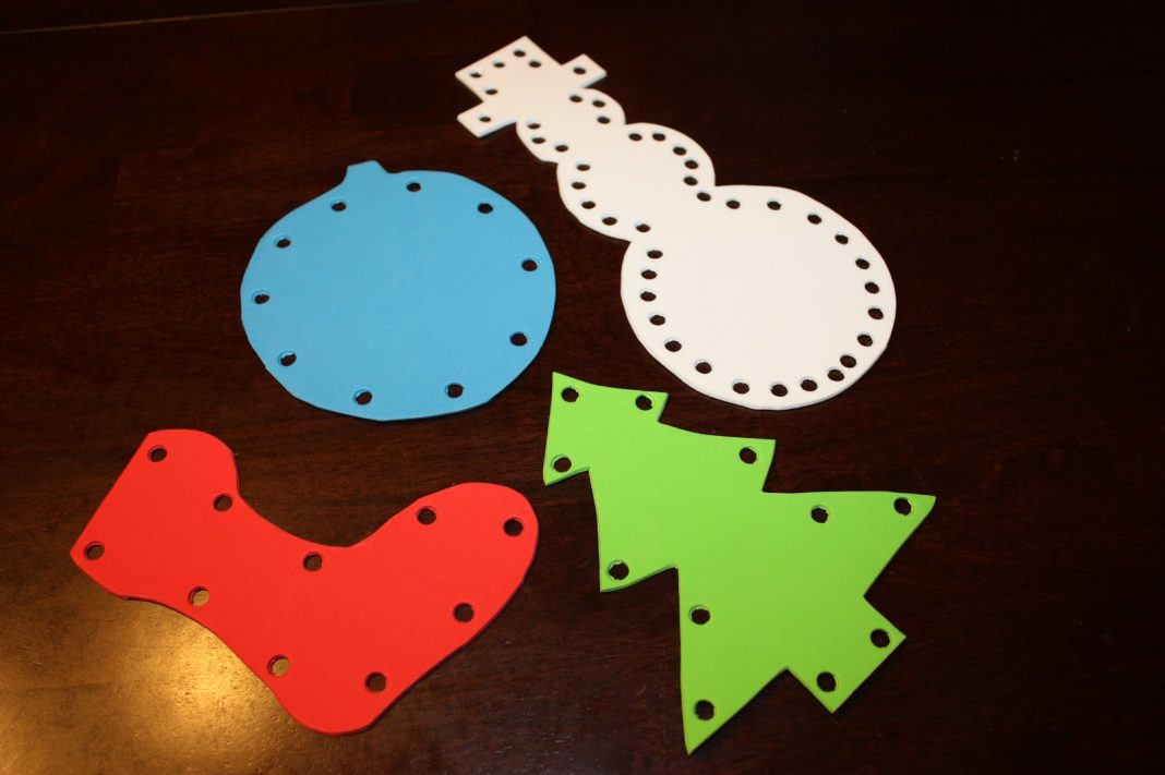 Ornamente pentru bradul de Craciun confectionate manual