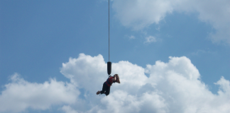 Cine a inventat Bungee-jumping-ul? bungee jumping