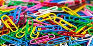 Inventii – agrafele de birou agrafe colorate