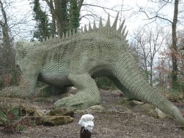 Dinozaurul Hylaeosaurus descris de paleontologul Gideo Mantell