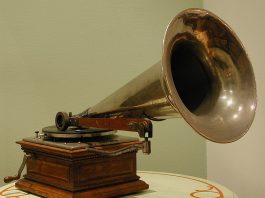 Gramophone