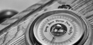 Cine a inventat barometrul si cate tipuri exista? barometrul