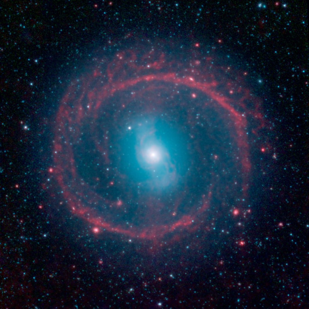 Galaxia Roata de Caruta