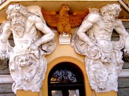 Sculpturi in detaliu