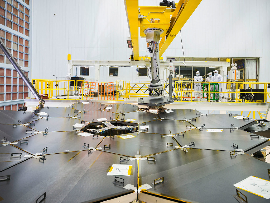 Telescopul Spatial James Webb