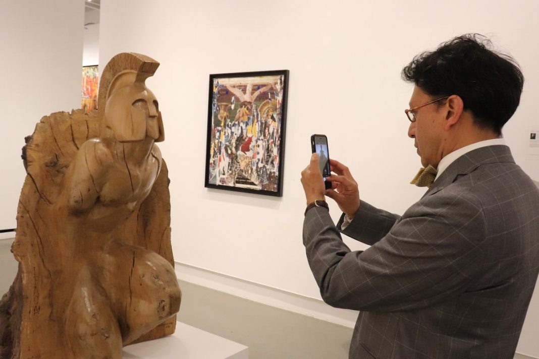 Cum sa nu promovati o opera de arta Cum sa nu promovati o opera de arta