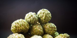 Fructe exotice ciudate
