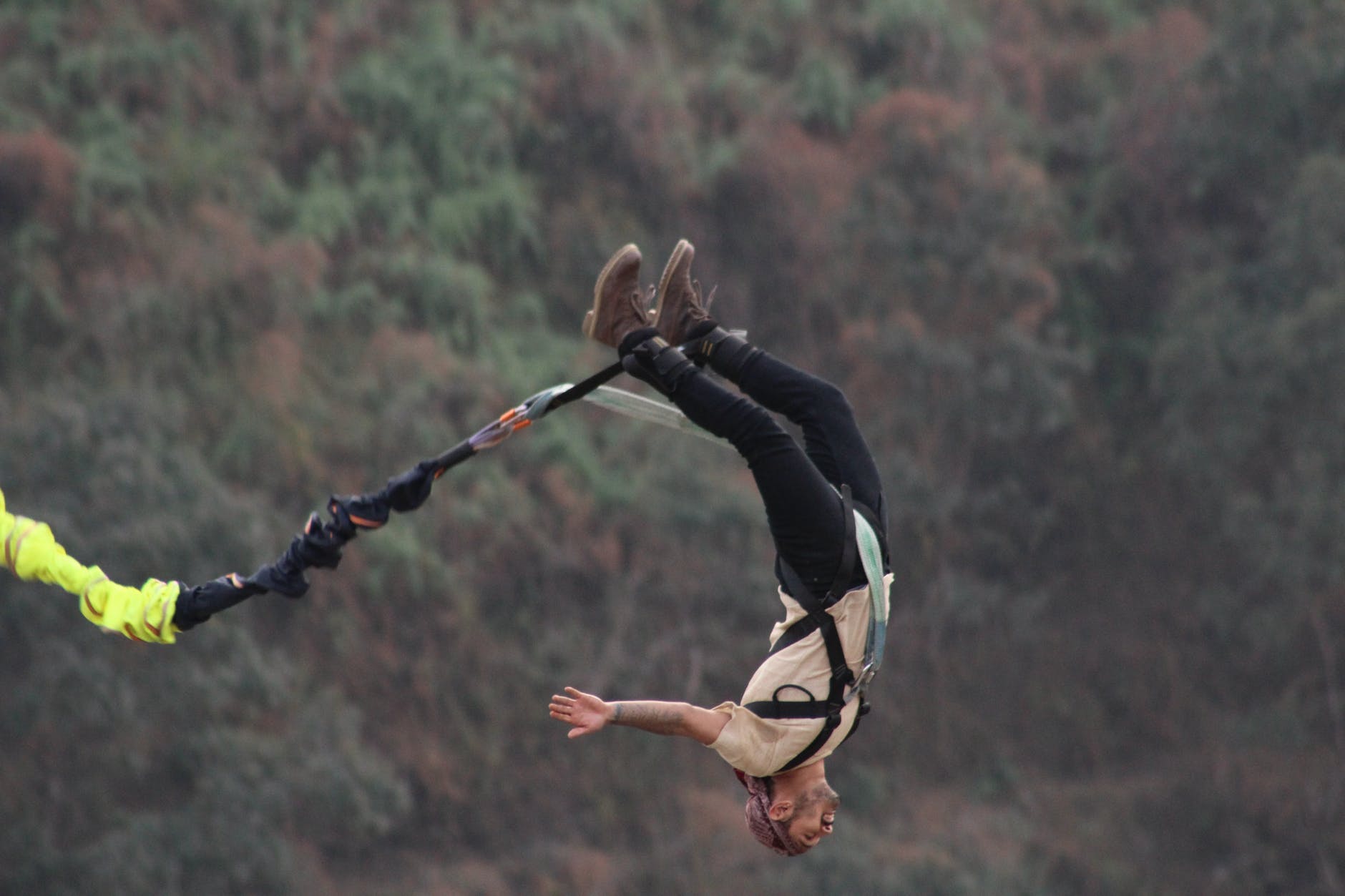 Bungee jumping11