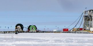 Neutrini de origine extraterestra identificati la Polul Sud IceCube