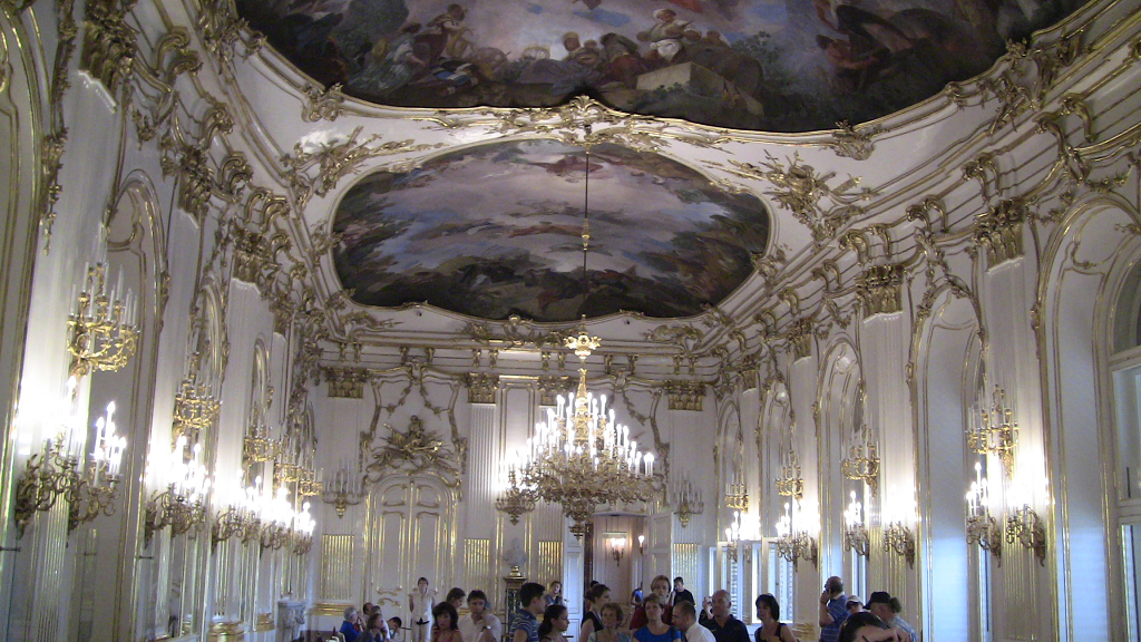 inside palace of schonbrunn