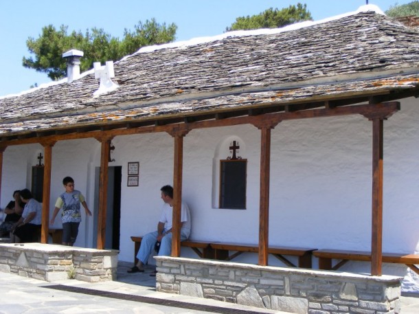 16 Paraclisul cu cuiul din Sfanta Cruce Thassos