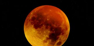 “Luna insangerata”, alinierea Marte – Pamant – Soare – coincidente sau « avertismente » ? Luna insangerata