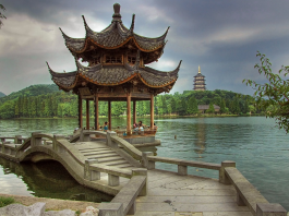 Hangzhou lacul poetilor din China