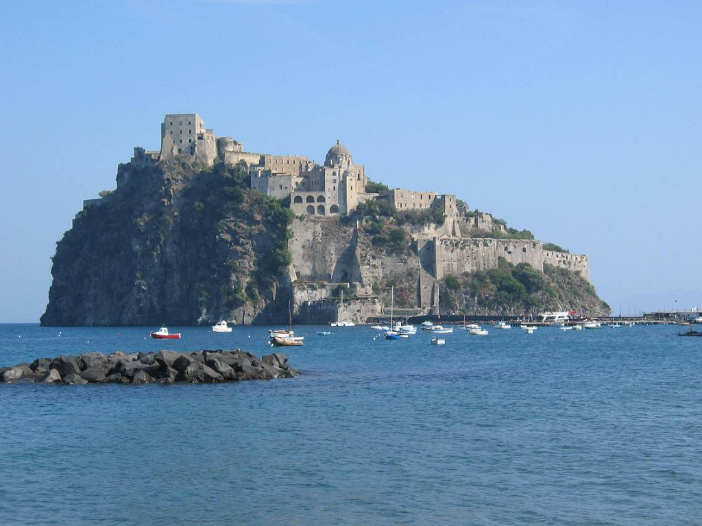 castel ischia napoli
