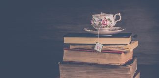 Cum este corect – aicea sau aici, acuma sau acum