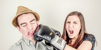 Cum este corect – altercaţie verbală, altercaţie fizică sau altercaţie