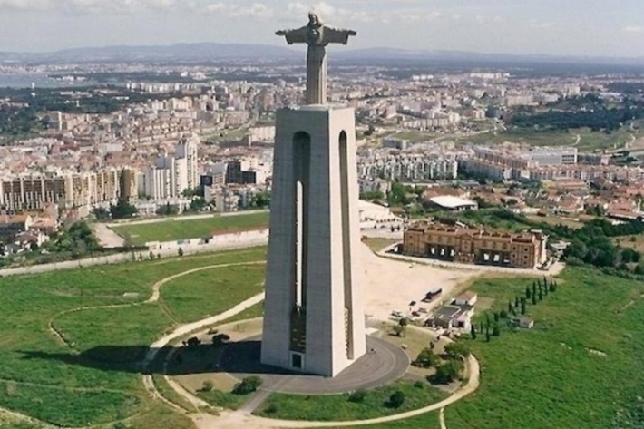 Monumento Cristo-Rei, Foto: plazilla.com