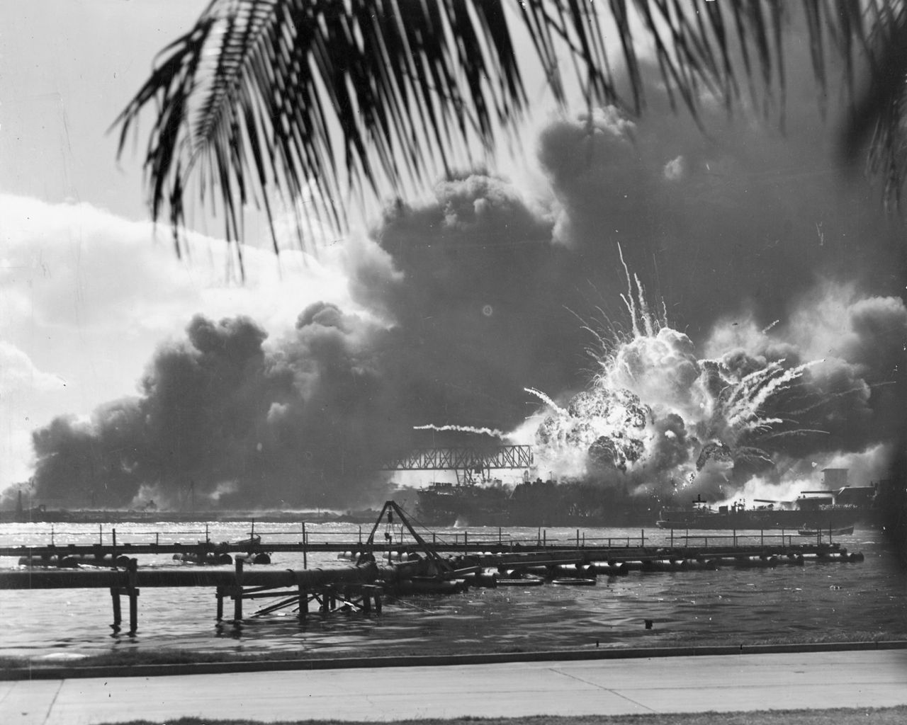 medley Inactive it can Intrarea S.U.A. în război - atacul surpriză de la Pearl Harbor - Deștepți.ro