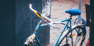 Cum s-a trecut de la „maşina care aleargă” inventată în 1817 la moderna şi simpla bicicletă?? Bicicleta