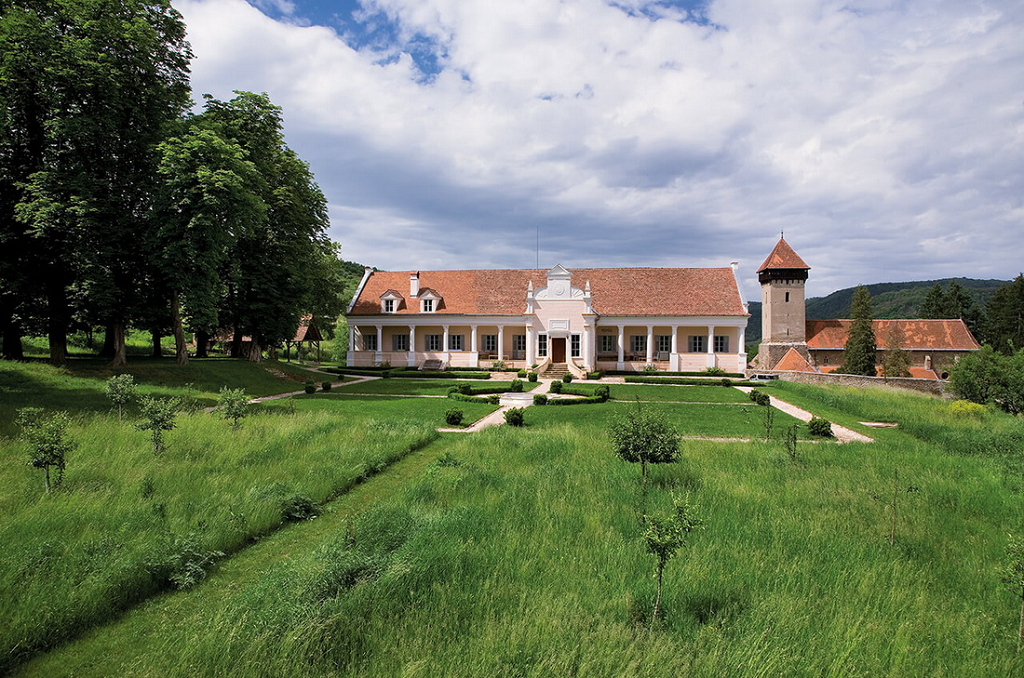 Castelul Apafi din Mălâncrav