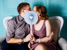 De pe site-uri adunate – a filtra sau a flirta cu cineva