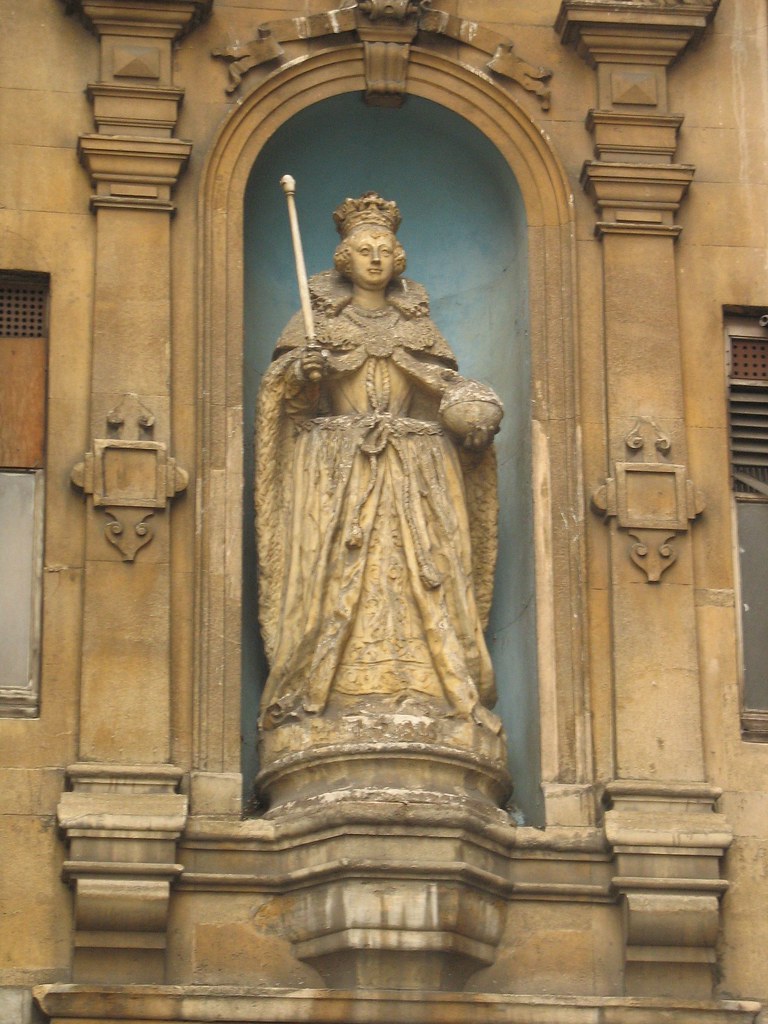 Regina Elisabeta I11