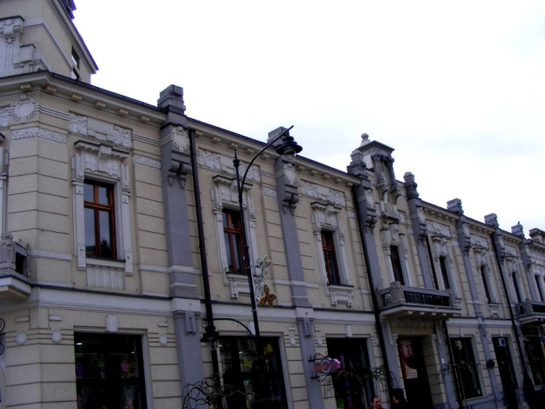 arhiepiscopia catolica iasi fatada