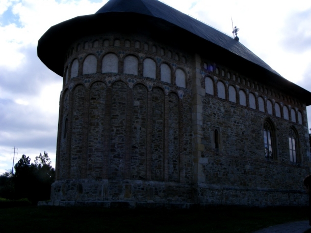 biserica borzesti exterior