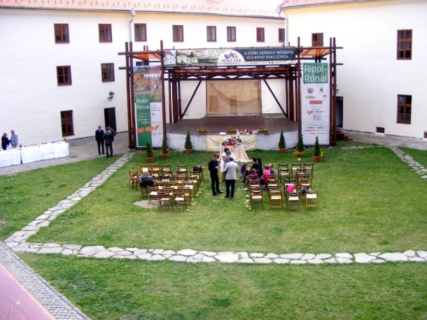 cetatea miko nunta
