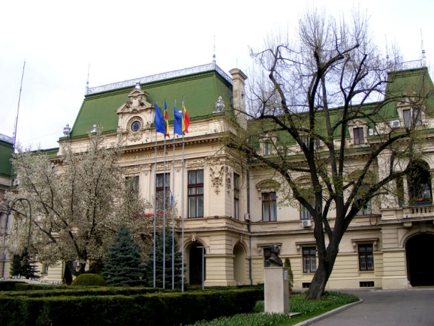 palatul roznovanu