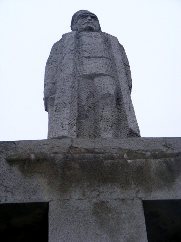 statuia lui iancu blaj