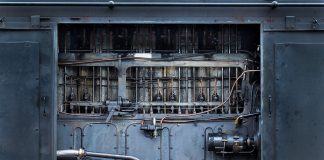 Originea şi sensul expresiilor Deus ex machina