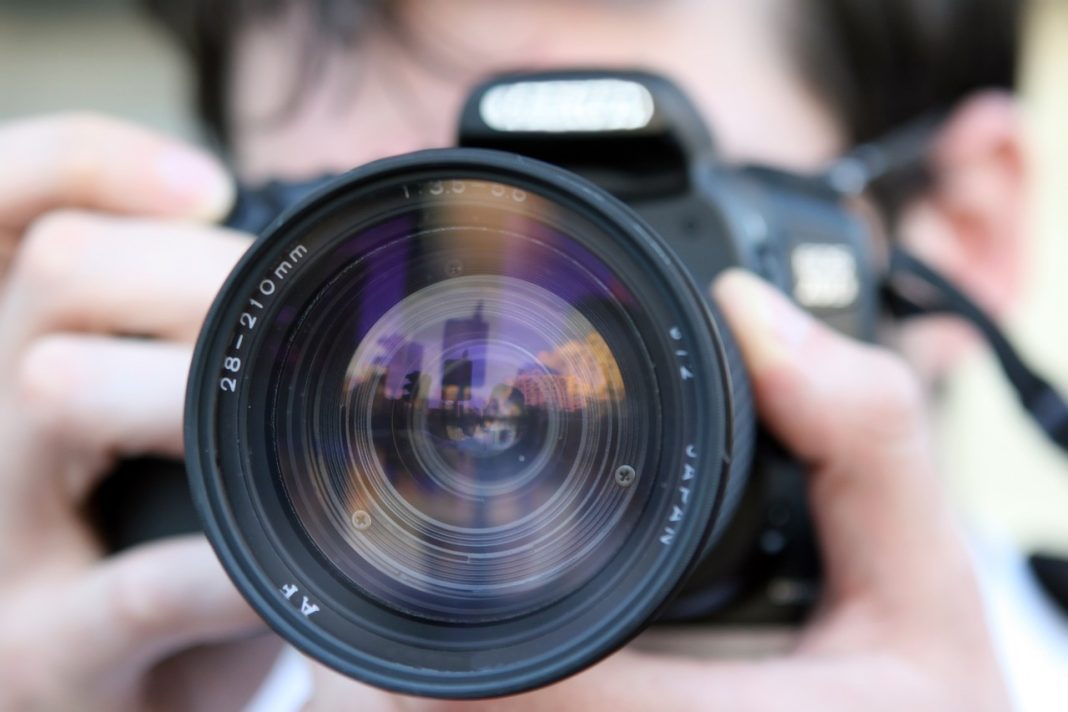 Cum este corect – paparazzo