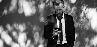 Cine sunt ciudaţii oameni în negru? Cazul doctorului Hopkins Black Suit