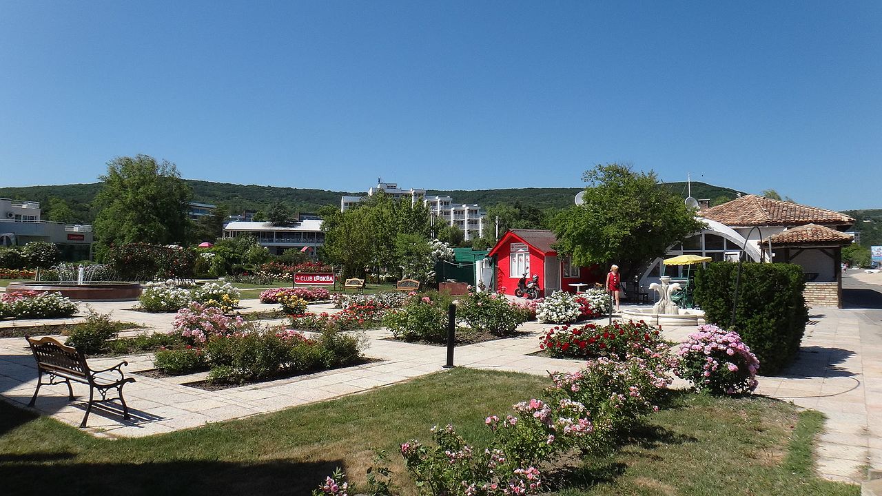 Albena11