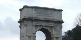 Arcul de Triumf al lui Titus: Obiective turistice Italia – Roma Arcul de Triumf al lui Titus