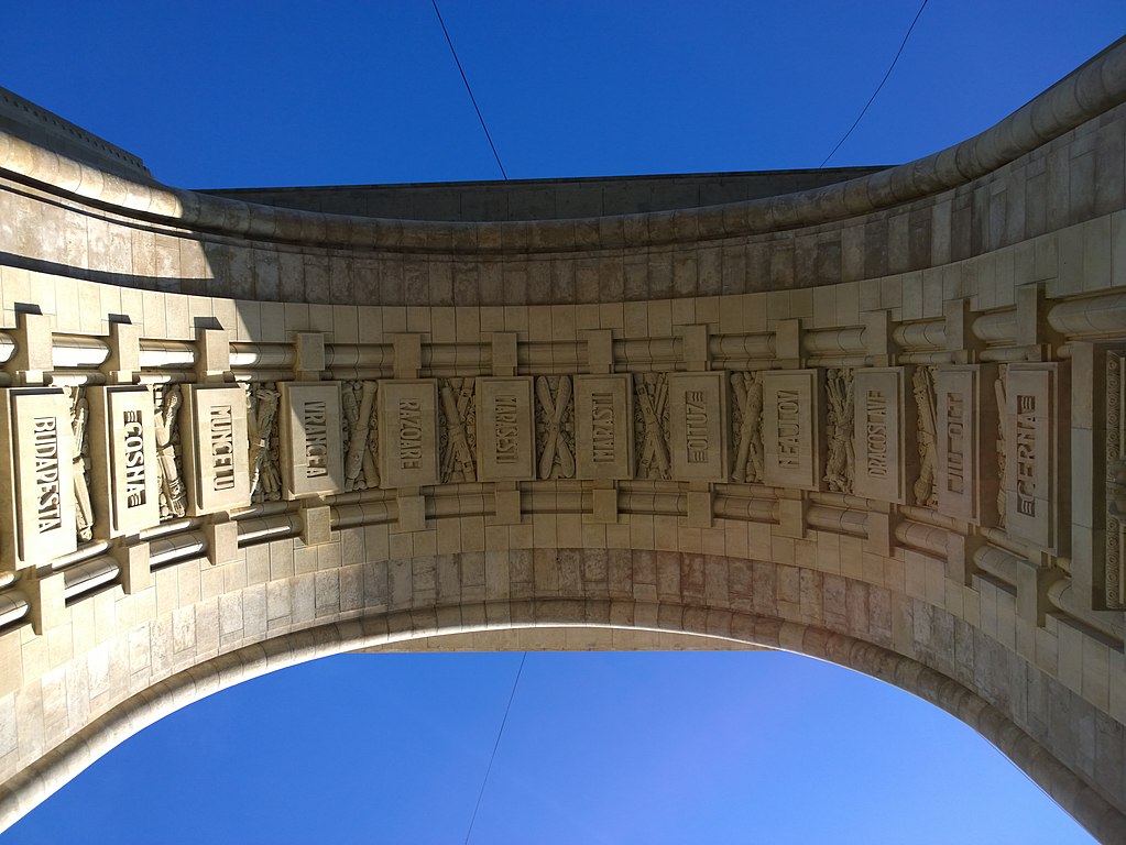 Arcul de Triumf111