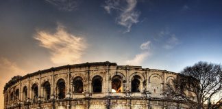Arena romana din Nimes: Obiective turistice Franta – Nimes Arena romana din Nimes
