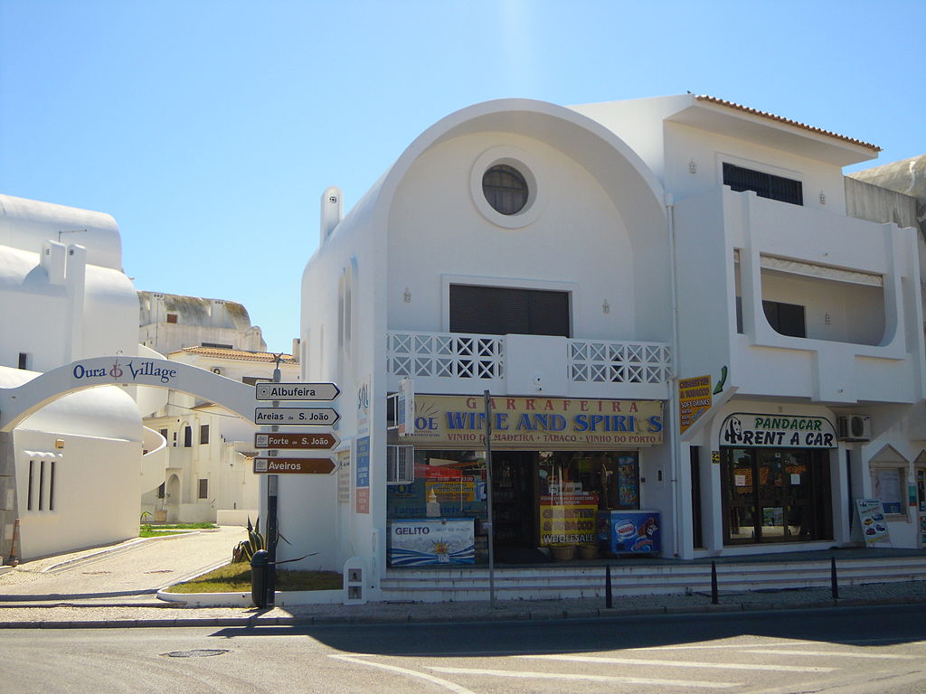 Avenida Francisco Sá Carneiro