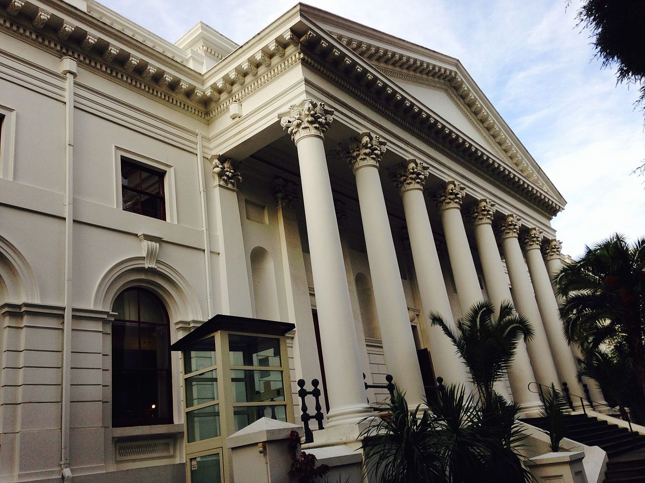 Biblioteca Naţională a Africii de Sud din Cape Town11