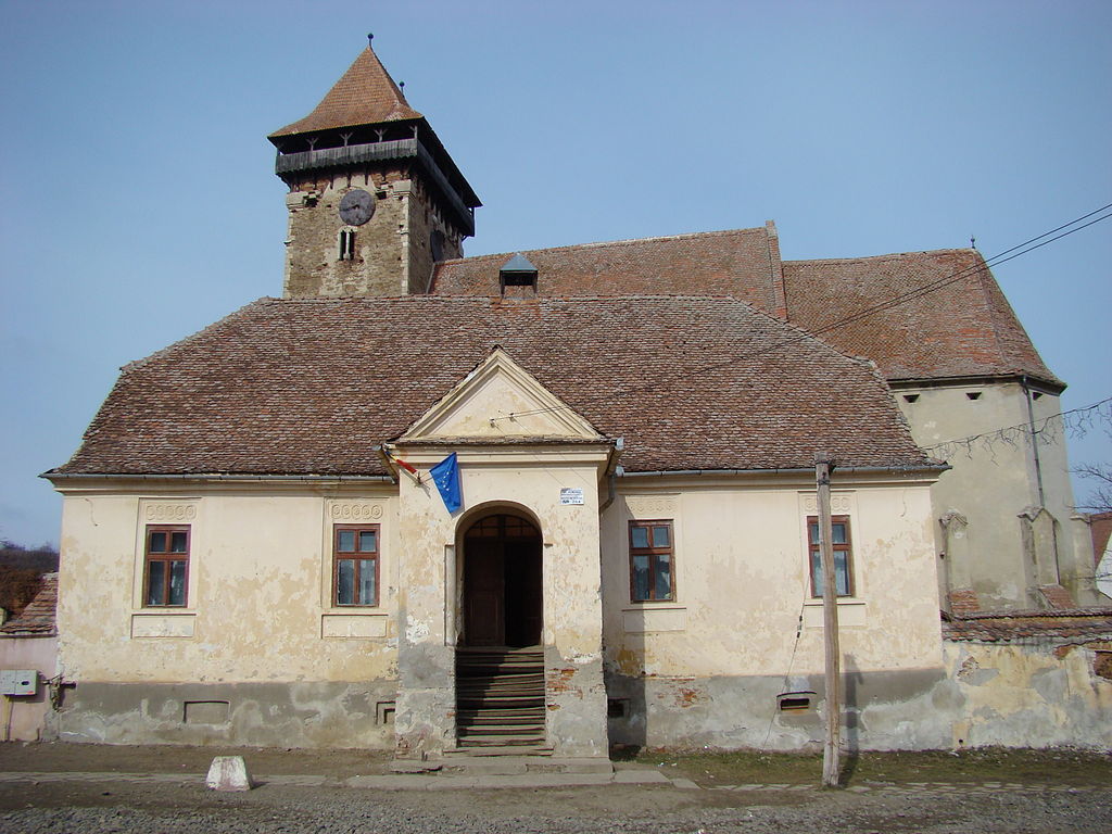 Biserica fortificată din Băgaciu1111