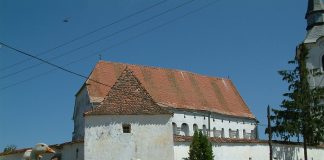 Biserica fortificată din Dârjiu