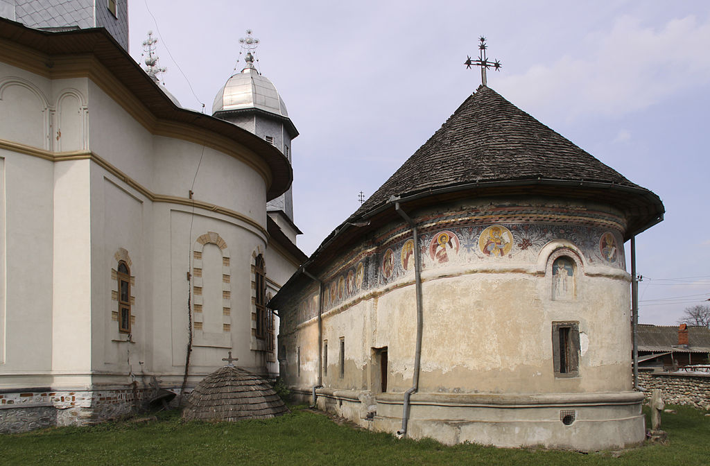 Biserica-monument din Domnesti1