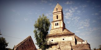 Biserica „Sfântul Nicolae” din Densuș