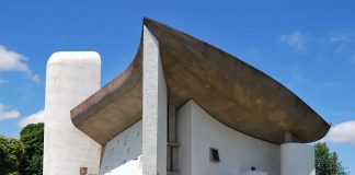 Capela Notre-Dame du Haut: Obiective turistice Franta – Ronchamp Capela Notre-Dame du Haut