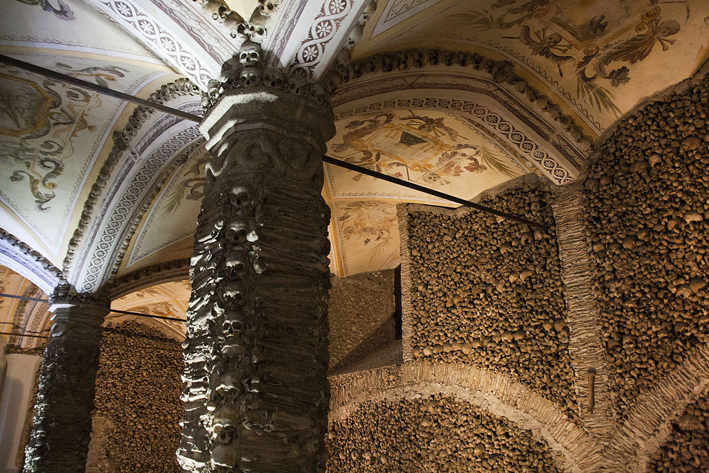 Capela dos Ossos1