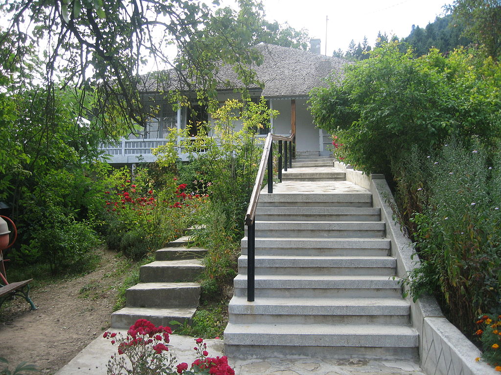 Casa memorială Alexandru Vlahuță11