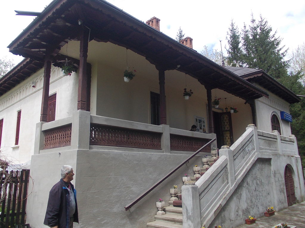 Casa memorială Mihail Sadoveanu