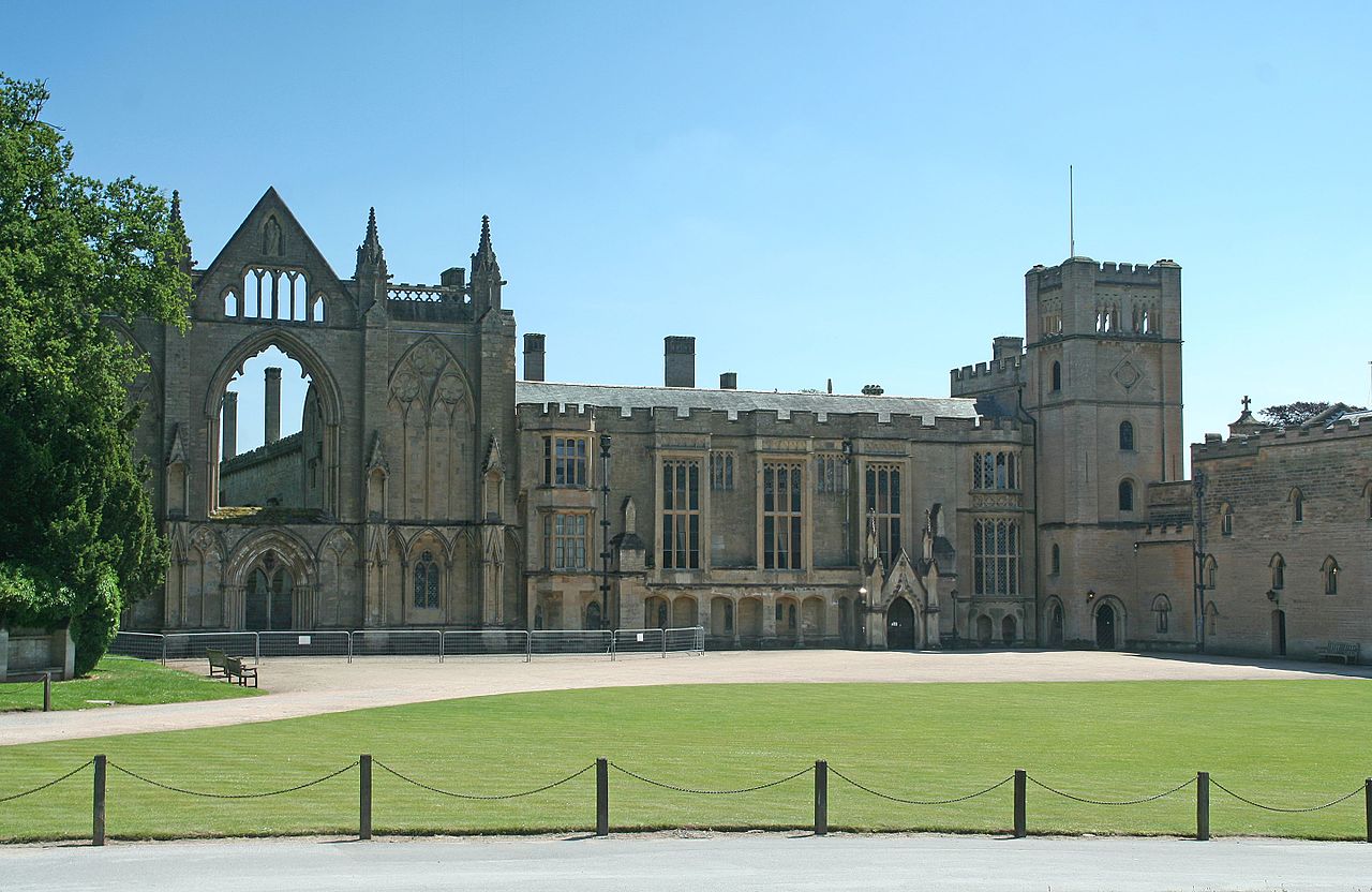 Casa și Abația Newstead